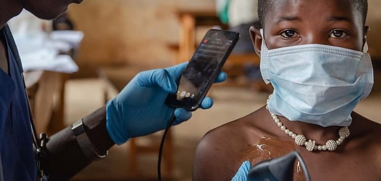 Démocratiser les soins de santé, une image à la fois